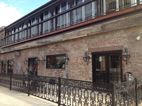 Exterior of 400 H Street, NE