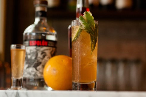 Que Hora Son at DC Harvest